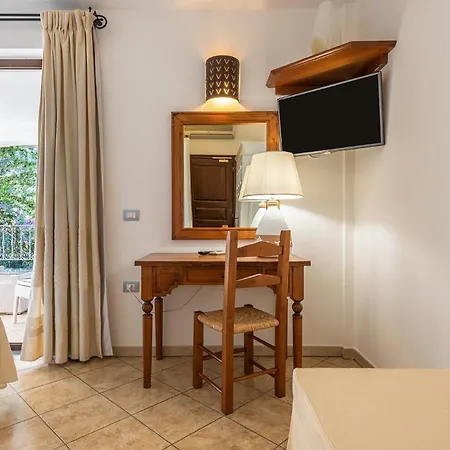 Raffael 3* Вилласимиус